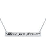 שרשרת מלבנית לרוחב עם כיתוב מושחר