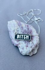 ⁦שרשרת BITCH מלבנית⁩ – תמונה ⁦4⁩